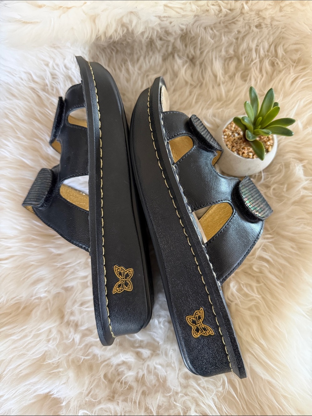 ALEGRIA Camille Metallic Adjustable Slides SANDALS 1.5”Heel Concave Heelbed NWOT - Picture 4 of 7